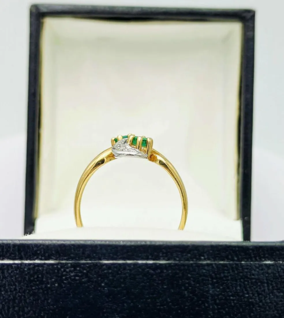 Bague Toi et Moi vintage en or jaune sertie d'émeraudes et de diamants