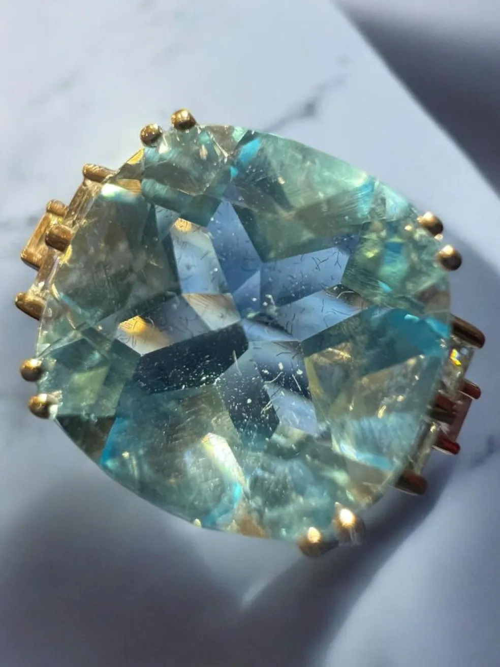 Bague Topaze Bleue 9.08 Ct Diamants