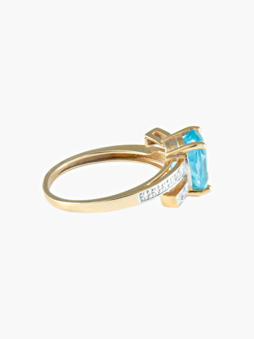 Bague Topaze bleue Diamants