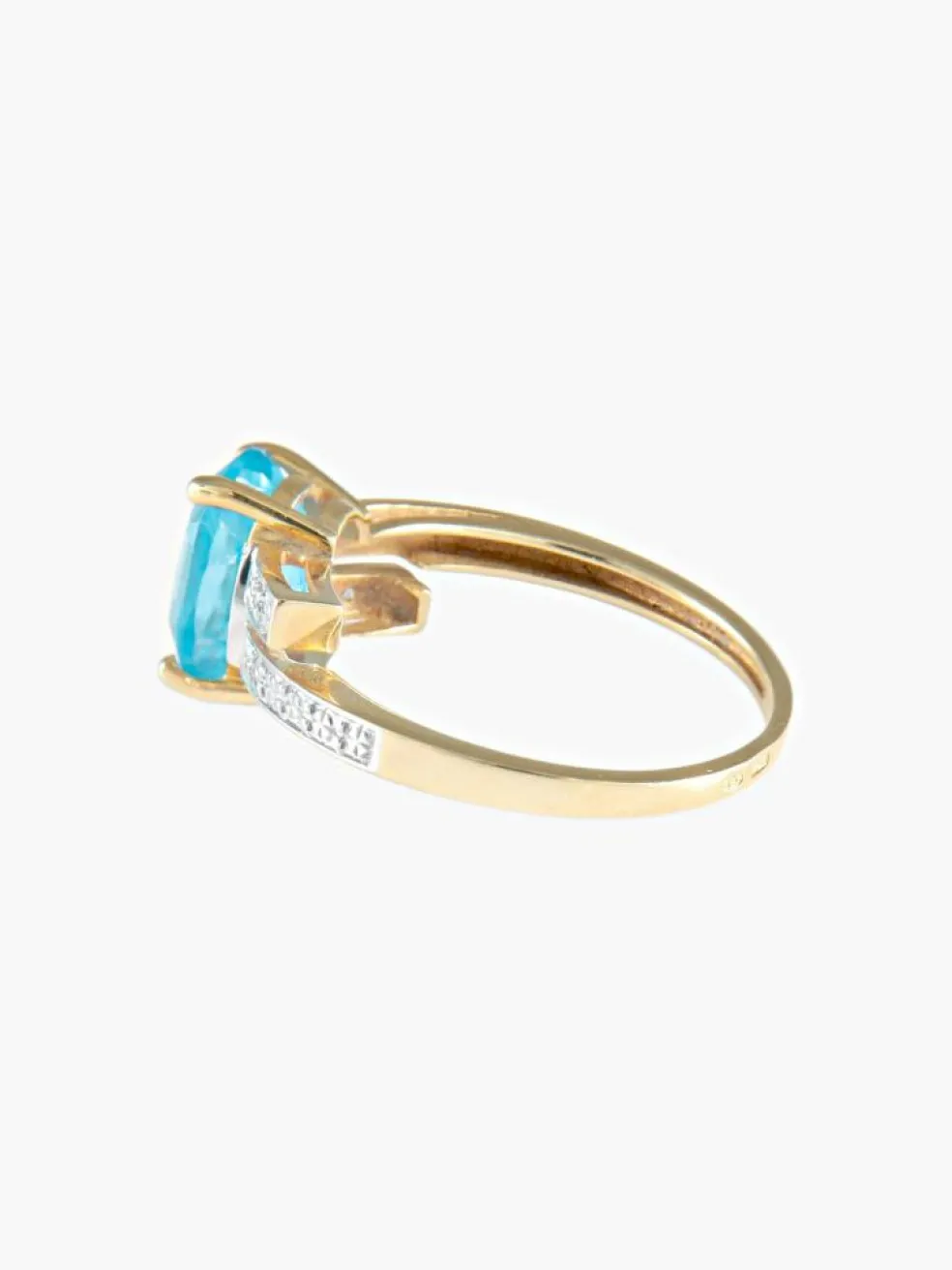 Bague Topaze bleue Diamants