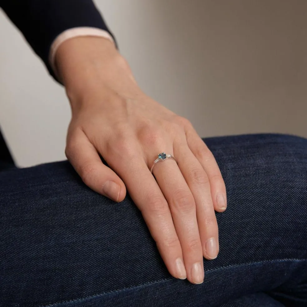 Bague topaze blue London, diamants