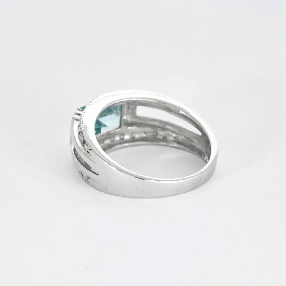Bague topaze diamants or blanc