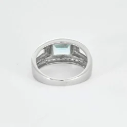 Bague topaze diamants or blanc