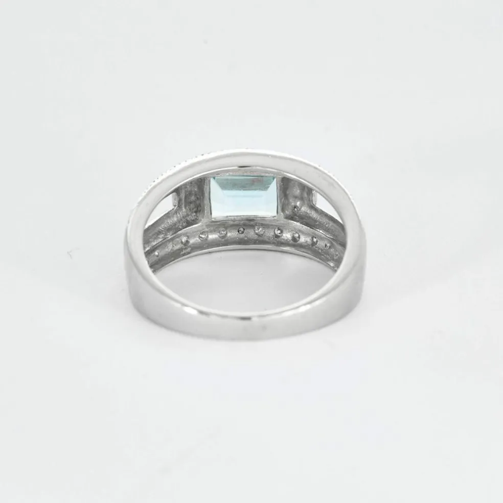 Bague topaze diamants or blanc