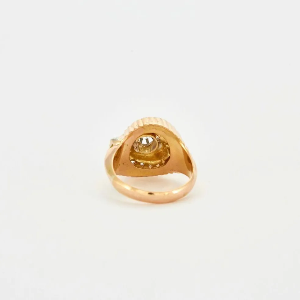 Bague tourbillon diamants et godrons