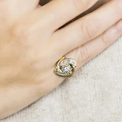 Bague tourbillon marquise or jaune diamants