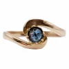 Bague tourbillon or jaune ornée d'un saphir (circa 1920)