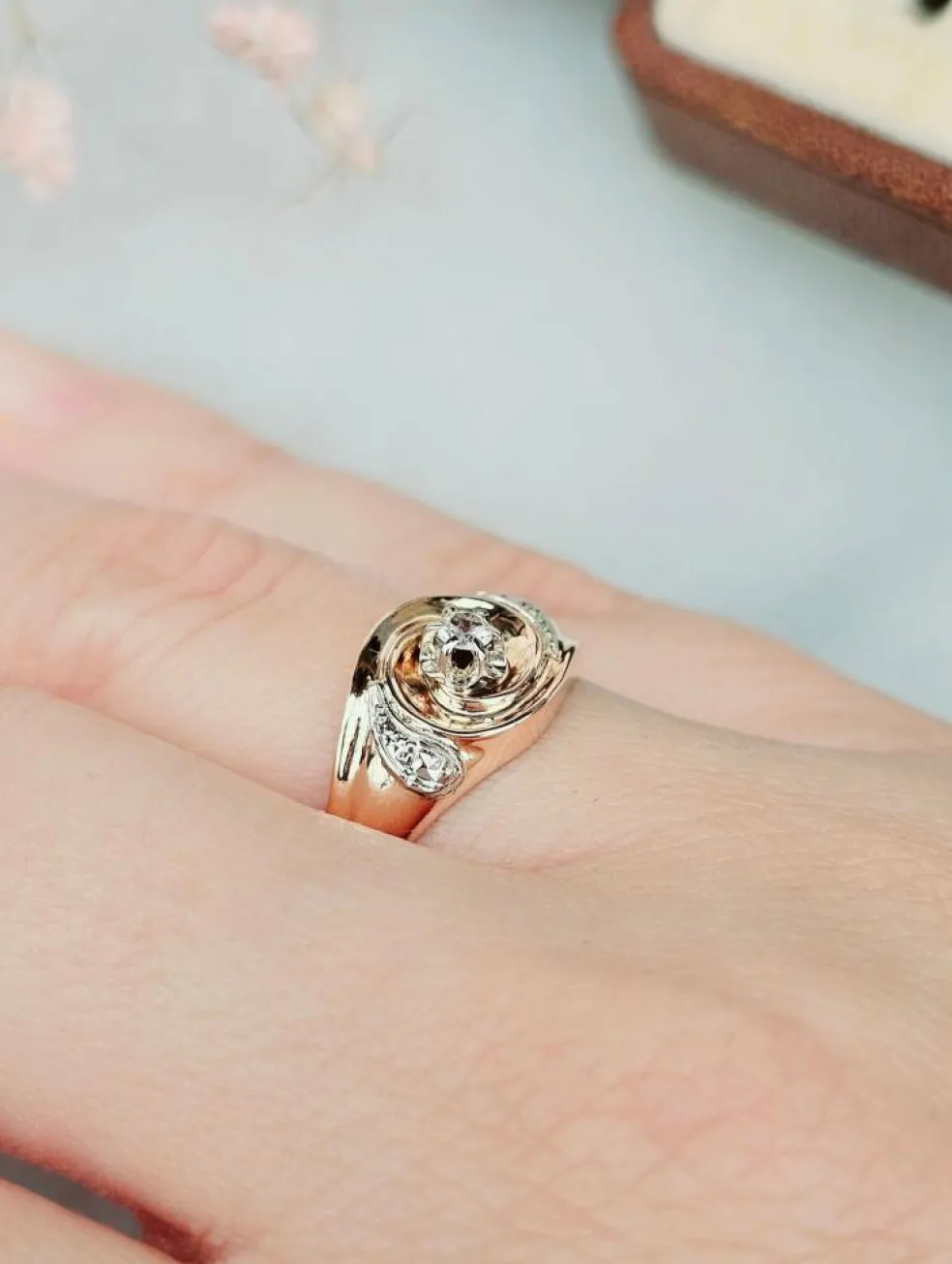 Bague tourbillon or rose