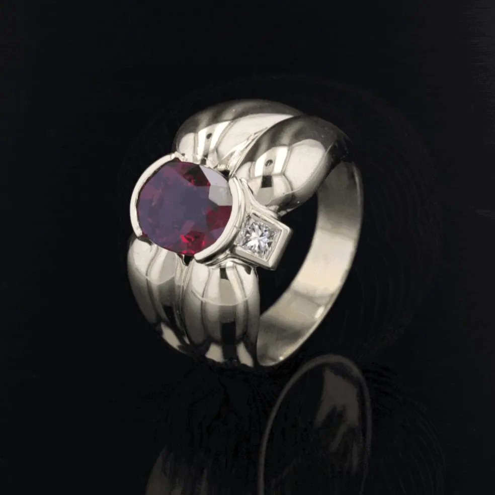 Bague tourmaline et diamants polylobée