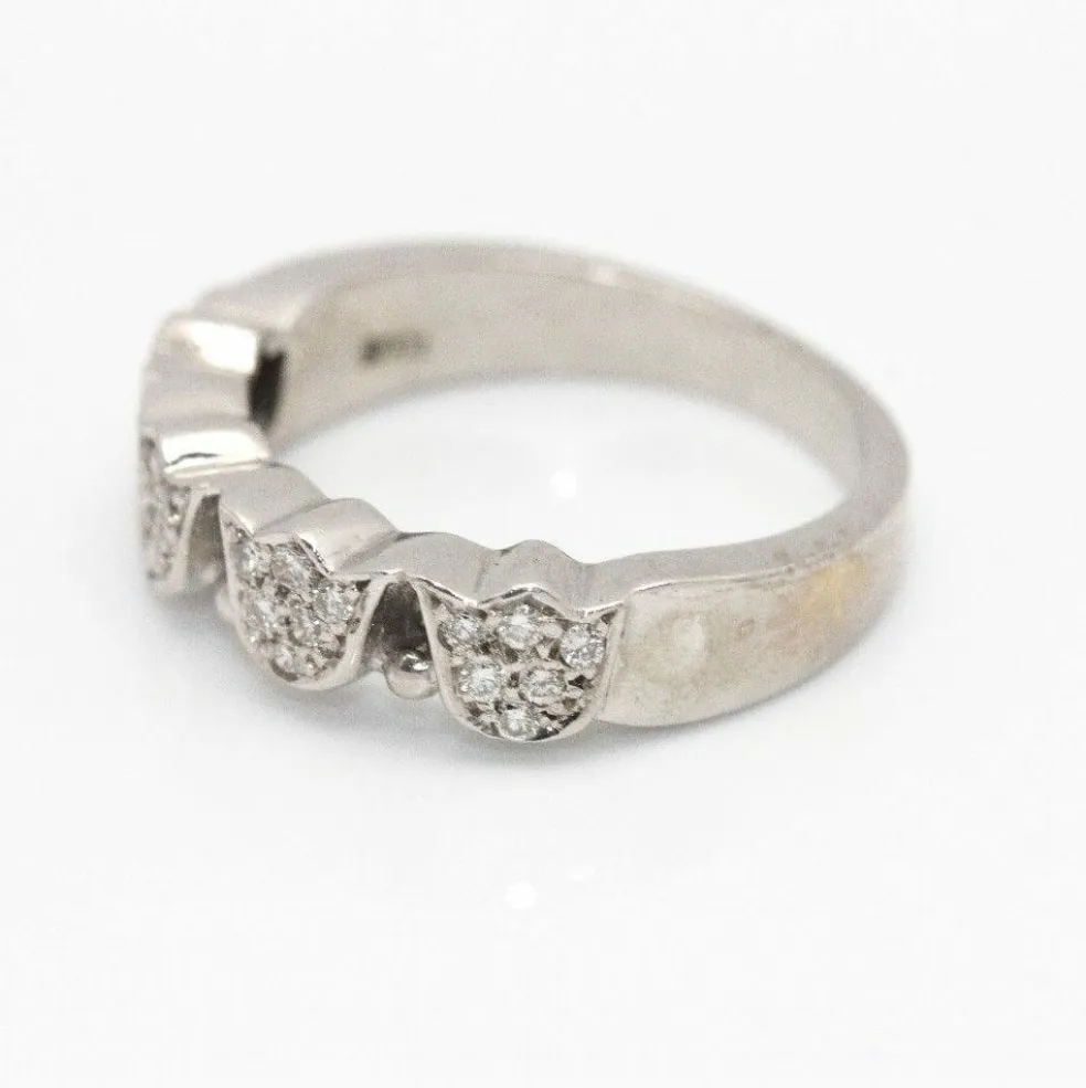 Bague TOUS TULIP en or et diamants.