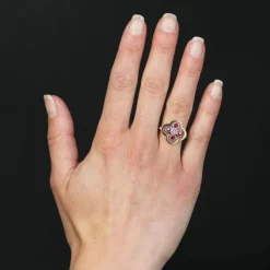Bague trèfle rubis et diamants ancienne