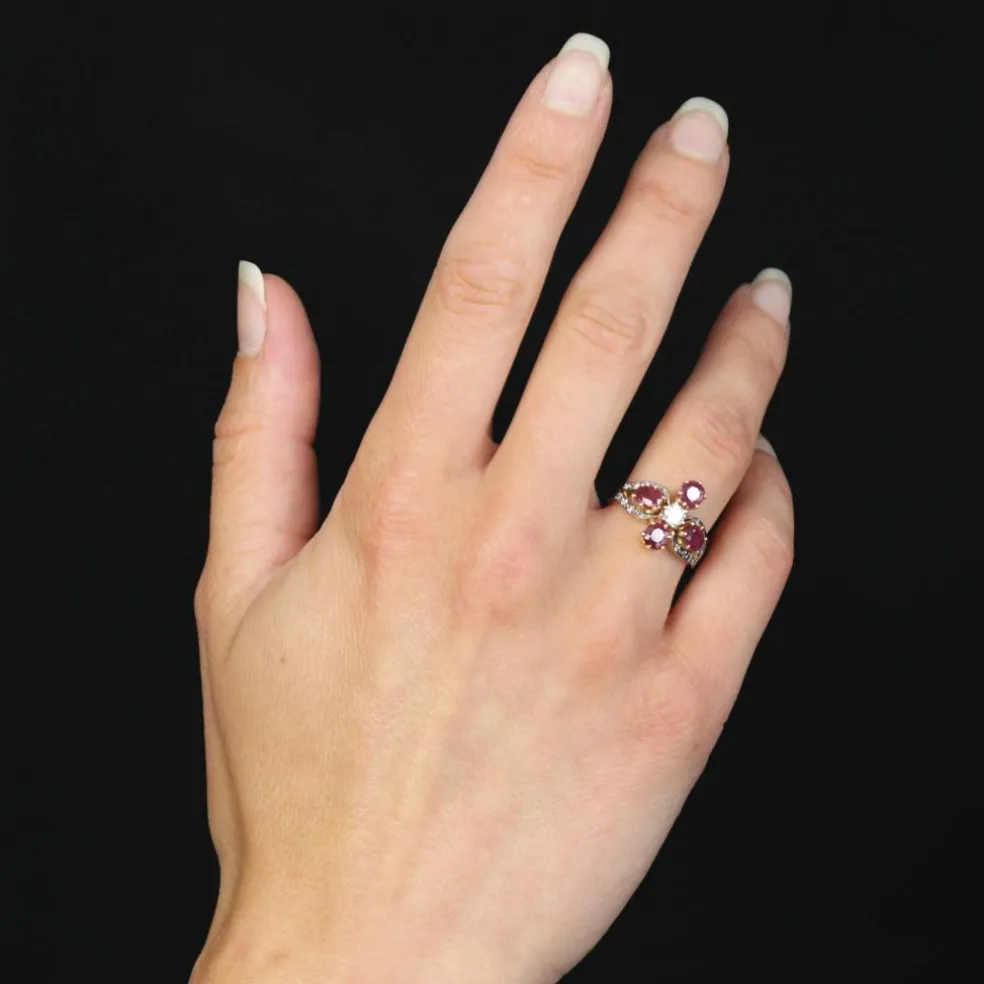 Bague trèfle rubis et diamants
