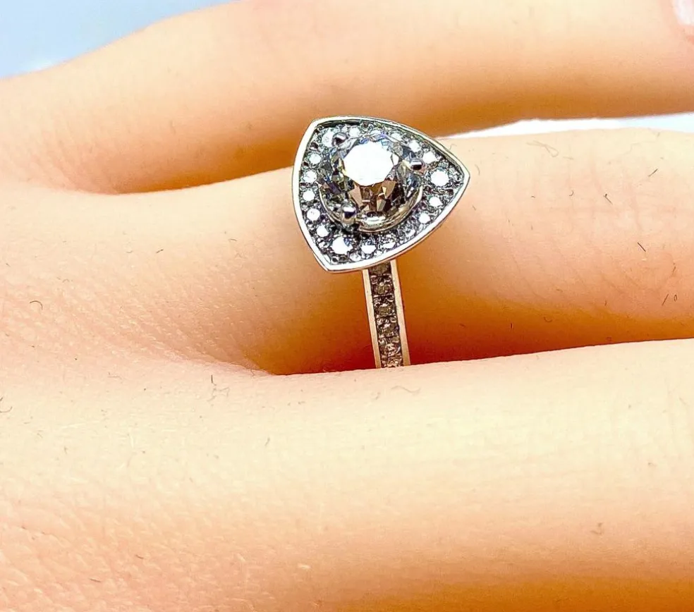 Bague Triangle diamant 1,10 carat