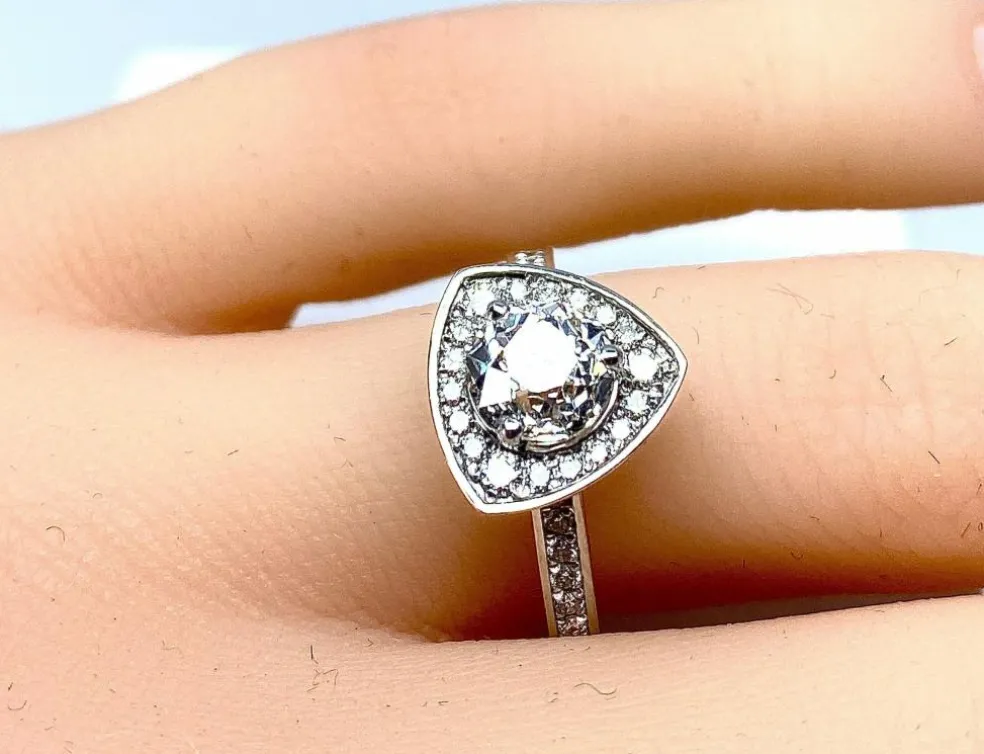 Bague Triangle diamant 1,10 carat