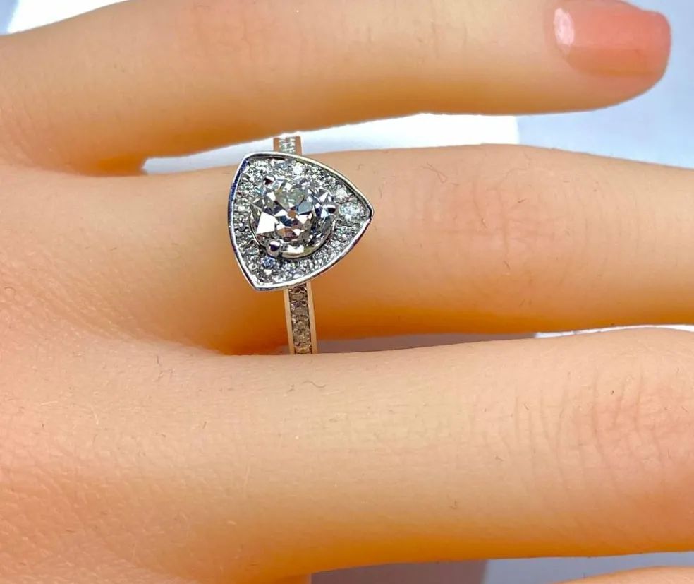 Bague Triangle diamant 1,10 carat