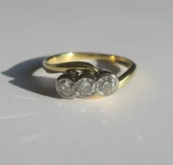 Bague trilogie diamants or bicolore