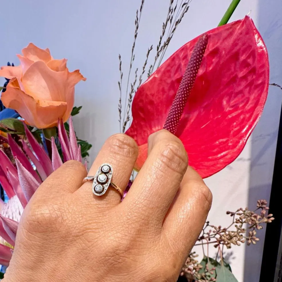 Bague Trilogie en or jaune 14 carats et diamants