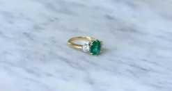 Bague Trilogie émeraude, diamants
