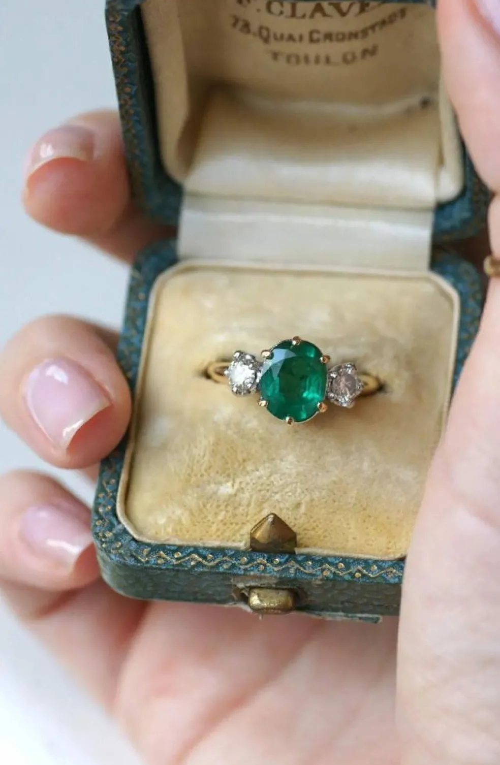 Bague Trilogie émeraude, diamants