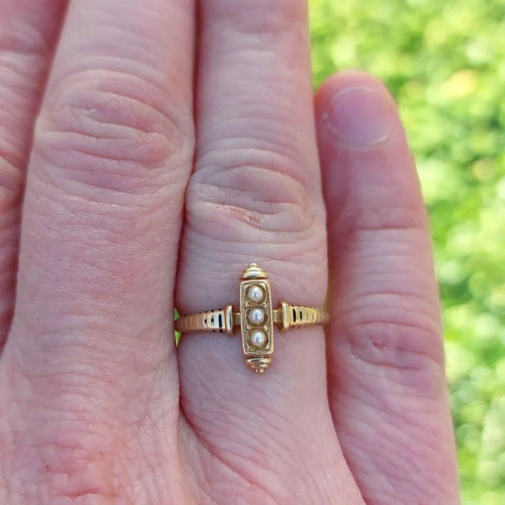 Bague trilogie Napoléon III, or et perles