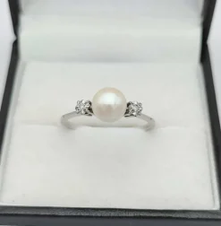 Bague trilogie perle et diamants