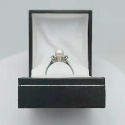 Bague trilogie perle et diamants