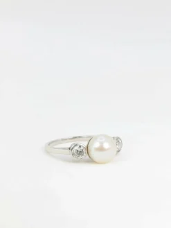 Bague Trilogie Platine, Perle et Diamants