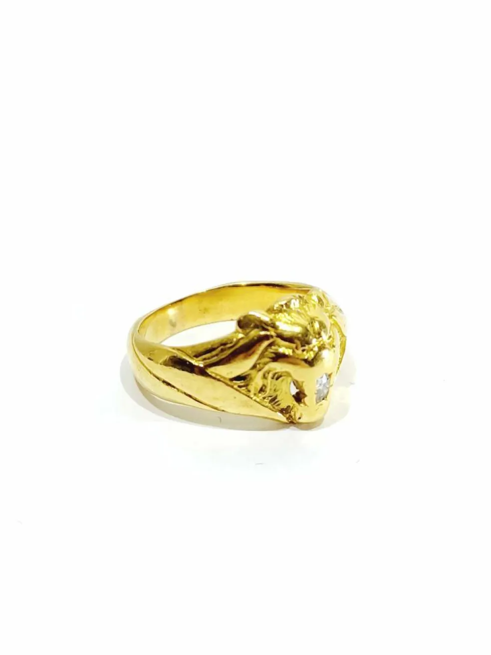 Bague tête de lion en or