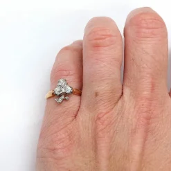 Bague victorienne « trèfle », diamants, or rose et platine