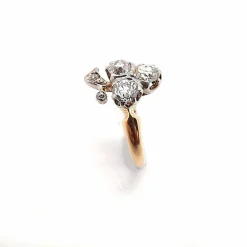 Bague victorienne « trèfle », diamants, or rose et platine