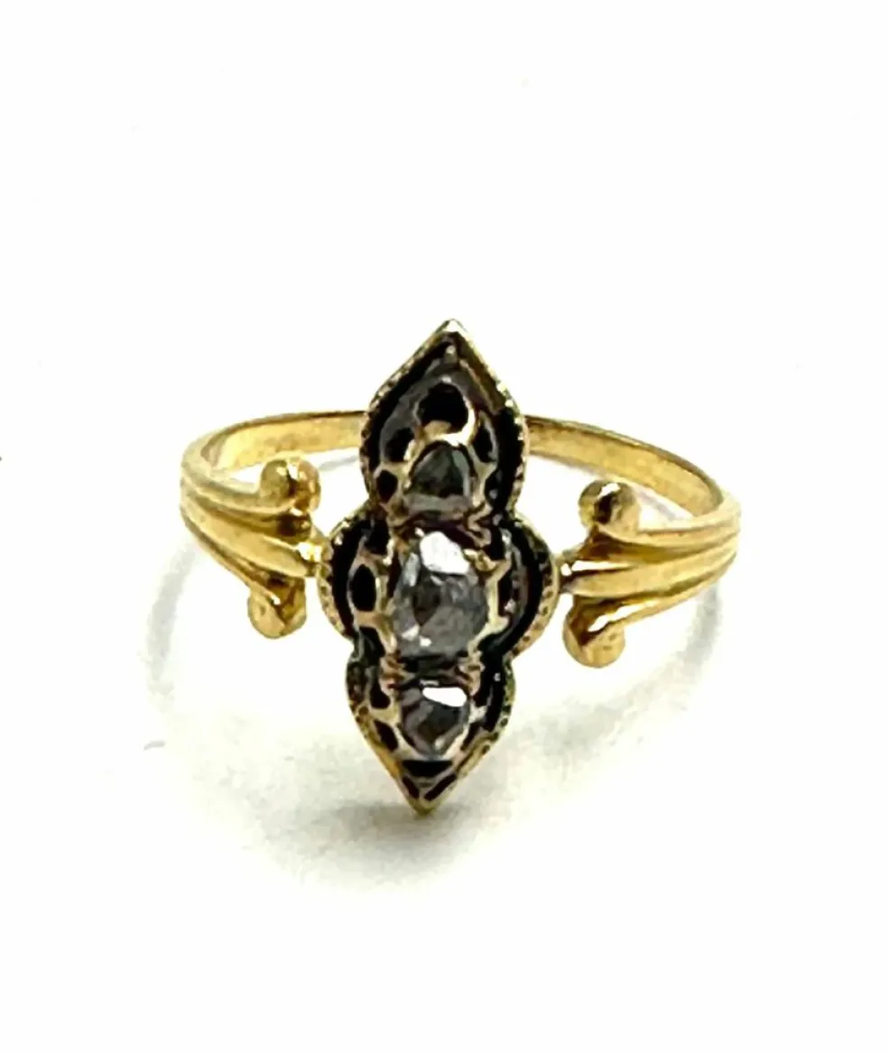 Bague victorienne en diamants et émail noir