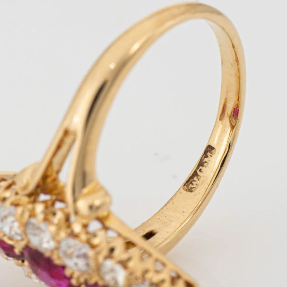 Bague victorienne en or jaune, diamant et rubis de Birmanie