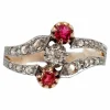 Bague victorienne or rose, diamants, pierres rouges (circa 1880)