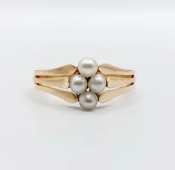 Bague victorienne or rose 18k ornée de perles formant une fleur dans une monture finement travaillée (circa 1900)