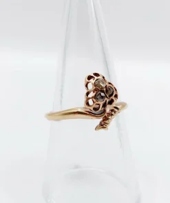 Bague victorienne or rose 18k trèfle orné de diamants taille roses (circa 1900) antique