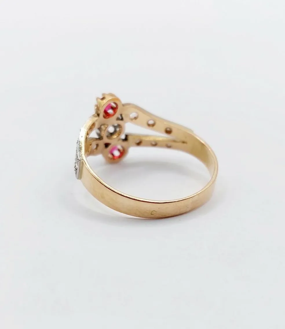Bague victorienne or rose, diamants, pierres rouges (circa 1880)