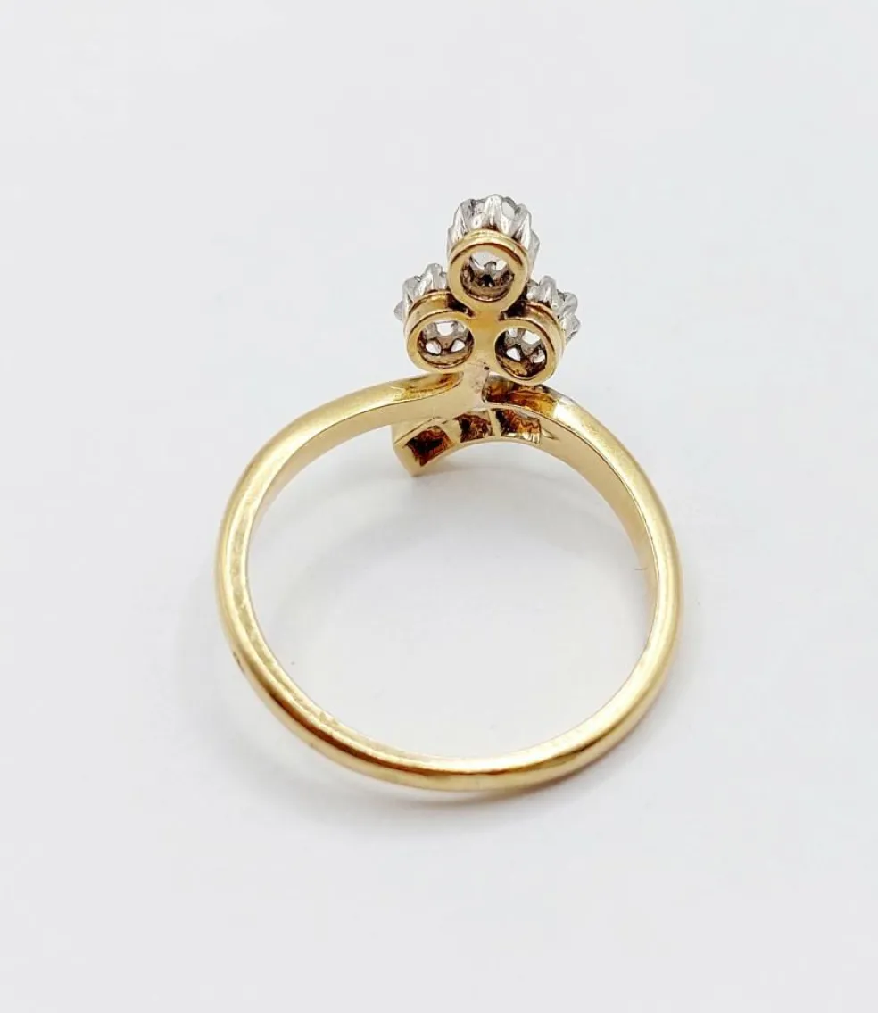 Bague victorienne or, trèfle et diamant taille roses (circa 1880)