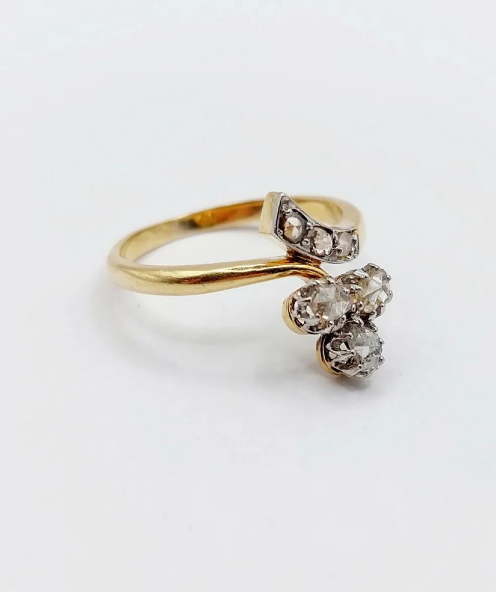 Bague victorienne or, trèfle et diamant taille roses (circa 1880)