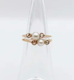 Bague victorienne toi et moi or rose, perles épaulées de diamant (circa 1900)