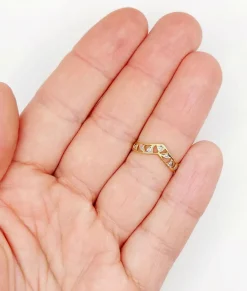 Bague vintage à chevron or jaune, petits diamants