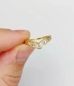 Bague vintage à chevron or jaune, petits diamants
