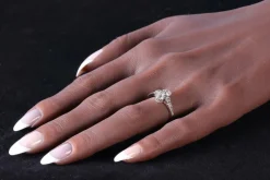 Bague Vintage Art Déco : platine, or jaune et diamants