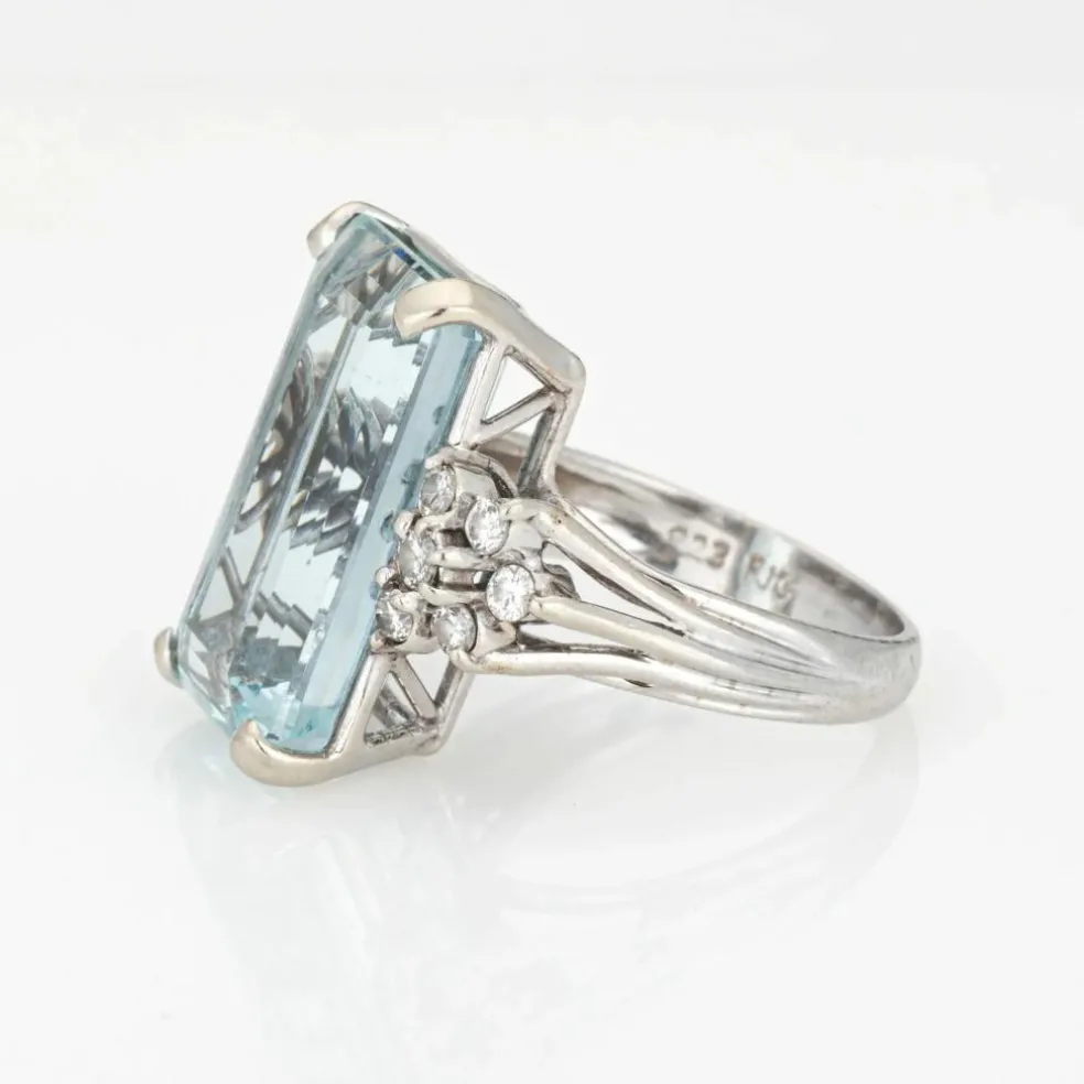 Bague vintage avec diamant aigue-marine 11 carats