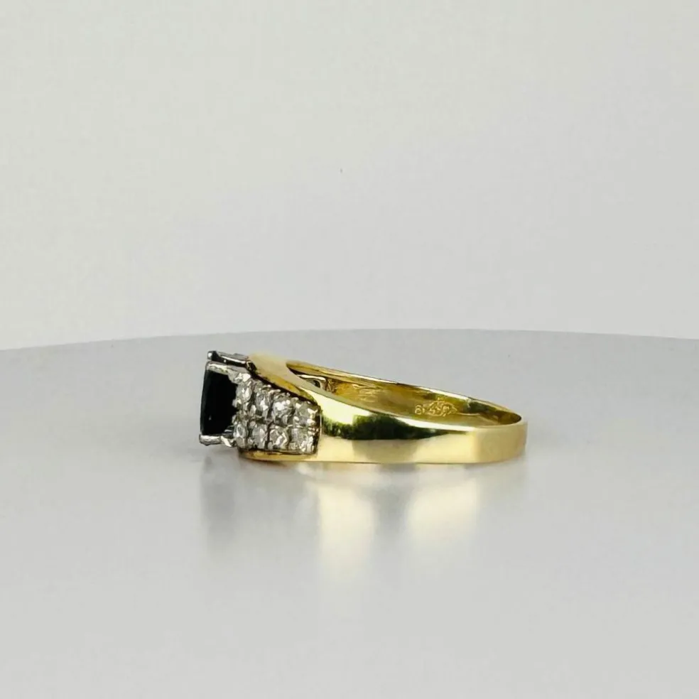 Bague vintage avec saphir et diamants
