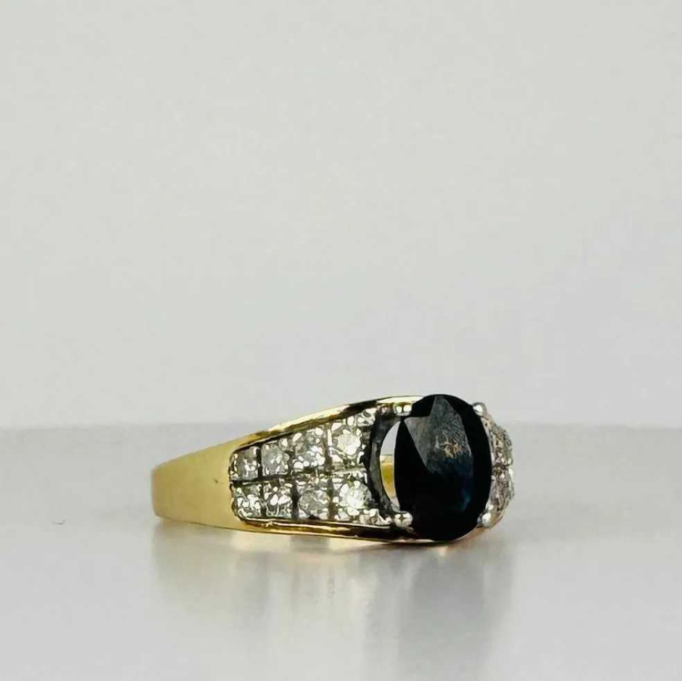 Bague vintage avec saphir et diamants