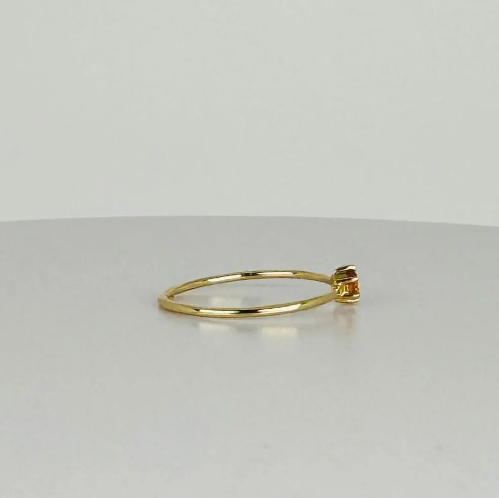 Bague vintage avec topaze jaune