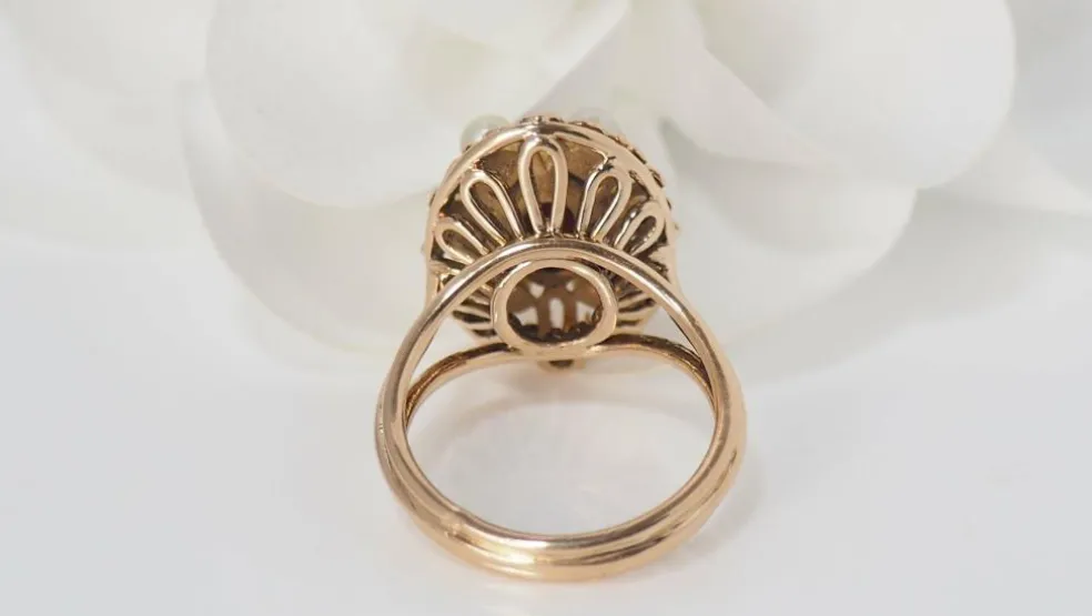 Bague vintage cabochon de Grenat et perles