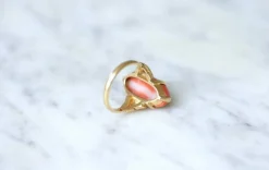 Bague vintage corail sur or