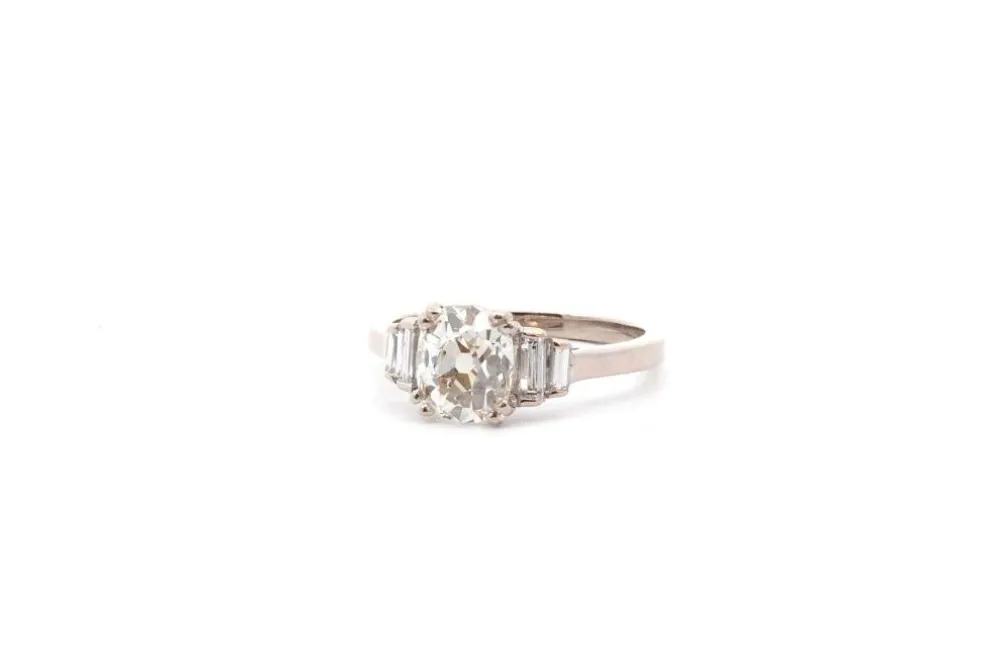 Bague vintage diamant coussin