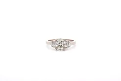 Bague vintage diamant coussin